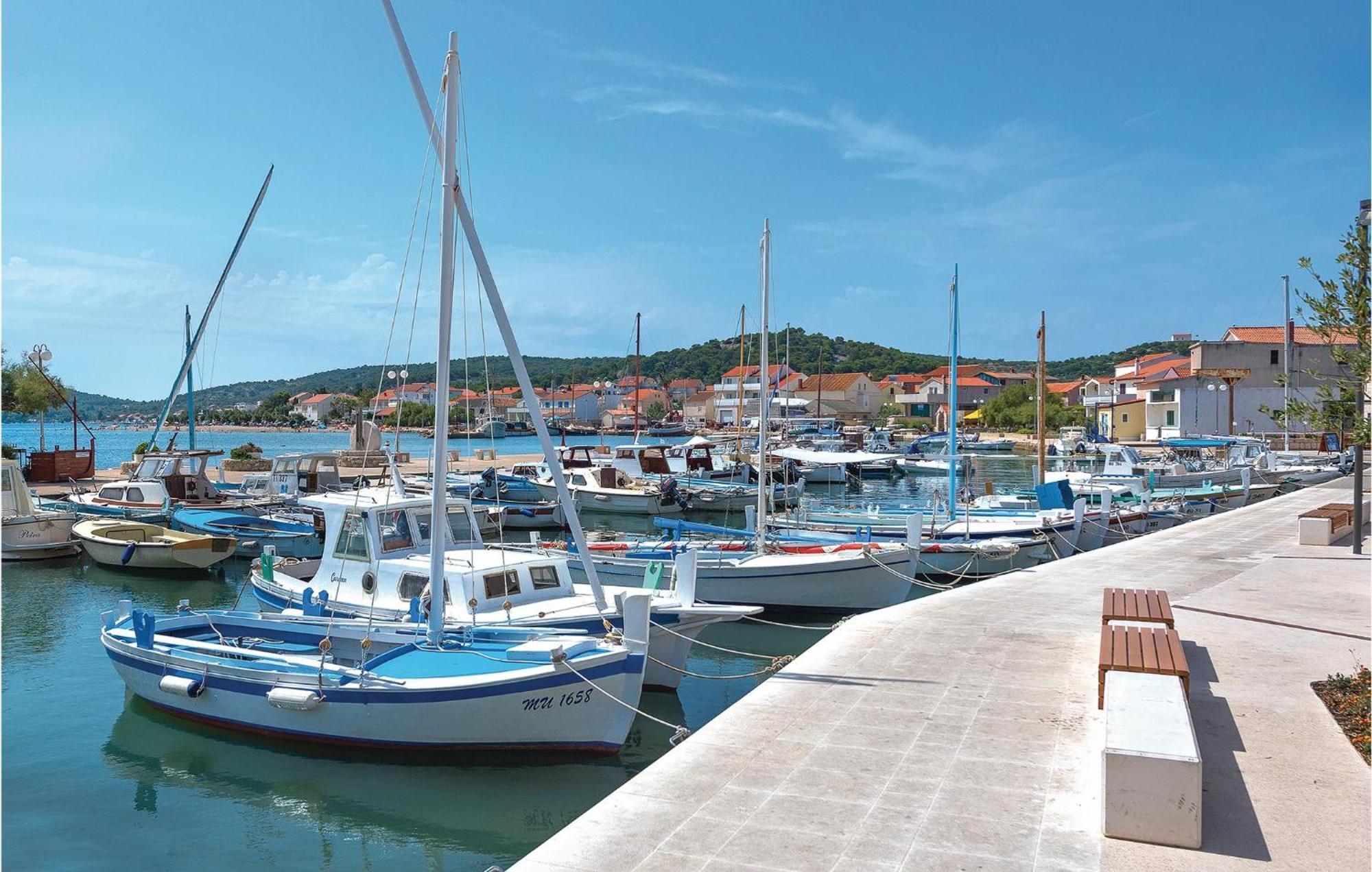 Lovely Home In Betina With Wifi Εξωτερικό φωτογραφία